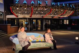 Feestelijke onthulling eerste Zaanse social sofa