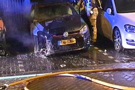 Auto uitgebrand in Poelenburg
