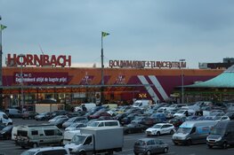 Drukte bij Hornbach Zaandam