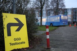 Tijdelijke corona testbus in Poelenburg