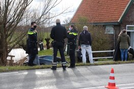 Auto te water in Assendelft