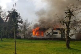 Grote brand op de Achterdichting in Oostzaan