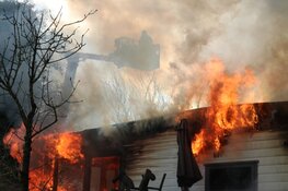 Grote brand op de Achterdichting in Oostzaan