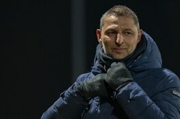 AZ en beloftentrainer Michel Vonk na dit seizoen uit elkaar