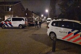 Lichtgewonde bij woningoverval Assendelft, politie zoekt daders