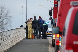 Persoon in kritieke toestand uit De Zaan gehaald