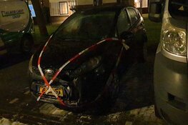 Auto in brand in Koog aan de Zaan