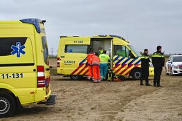 Crossmotorrijder raakt ernstig gewond na val in Westzaan