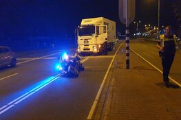 Motoragent aangereden in Krommenie: automobilist gevlucht