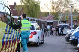 Kind op fietsje aangereden in Oostzaan: veroorzaker vlucht