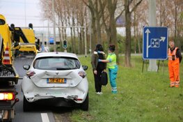 Drie auto&#39;s betrokken geraakt bij botsing in Oostzaan, twee gewonden