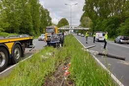 Auto slaat over de kop bij eenzijdig ongeval in Zaandam