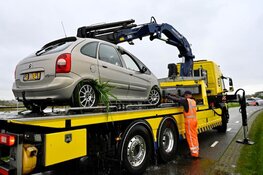 Auto raakt te water in Wijdewormer