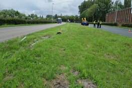 Bestuurder raakt controle over auto kwijt in Zaandijk