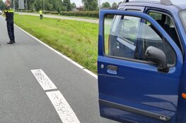 Bestuurder raakt controle over auto kwijt in Zaandijk