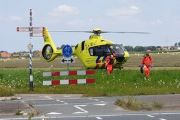 Wielrenner zwaargewond na aanrijding in Assendelft