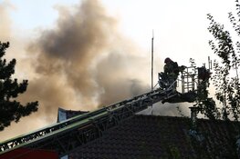 Grote brand bij woning in Zaandam