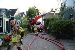 Grote brand bij woning in Zaandam