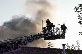 Grote brand bij woning in Zaandam