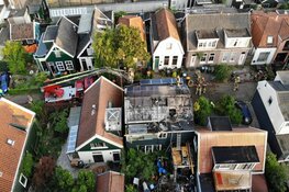 Grote brand bij woning in Zaandam