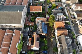 Grote brand bij woning in Zaandam