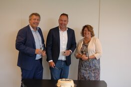 Timpaan en Ontwikkeladviseur tekenen met Thunnissen de bouwteamovereenkomst voor 163 woningen naast station Kogerveld in Zaandam