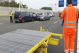 Twee gewonden bij botsing op A8