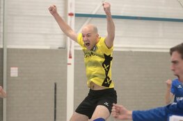 Winst met huiswerk voor Compaen