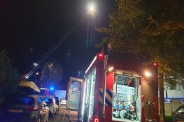 Vijf bewoners flatwoning naar ziekenhuis door brand