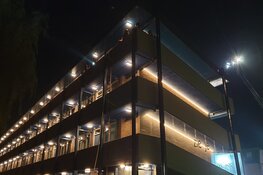 Vijf bewoners flatwoning naar ziekenhuis door brand