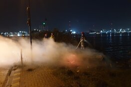 Caravan in brand in Zaandam-Achtersluispolder