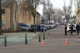 Moeder rijdt achteruit over eigen kindje heen in Wormer
