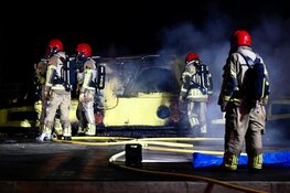 Brand op plezierjacht in Koog aan de Zaan, één zwaargewonde