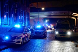 Brand op plezierjacht in Koog aan de Zaan, één zwaargewonde