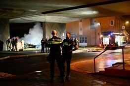 Brand op plezierjacht in Koog aan de Zaan, één zwaargewonde