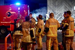 Brand op plezierjacht in Koog aan de Zaan, één zwaargewonde