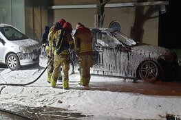 Weer auto in brand in Zaandam