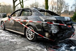 Weer auto in brand in Zaandam