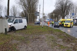 Twee gewonden bij ongeluk in Oostzaan