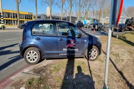 Vier auto's botsen met elkaar in Oostzaan