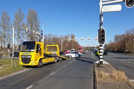 Botsing tussen twee auto&#39;s in Zaandam