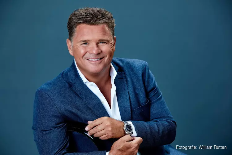 Wolter Kroes viert feest in het Zaantheater - Uniek en eenmalig theaterconcert van Zaanse zanger op vrijdag 25 maart
