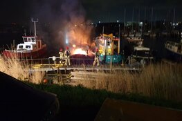 Gewonde bij brand op woonboot in Assendelft