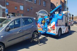 Politieachtervolging vanuit Amsterdam eindigt in Assendelft