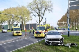 Ongeluk auto en bestelbus Oostzaan