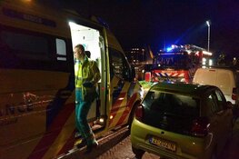 Brandweerman haalt vrouw uit De Zaan