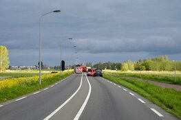 Gewonde na eenzijdig ongeval in Assendelft, bestuurder mogelijk onder invloed