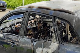 Auto in brand op de Lijsterstraat in Wormerveer