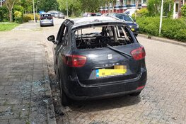 Auto in brand op de Lijsterstraat in Wormerveer