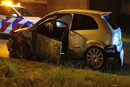 Eenzijdig ongeval in Zaandam. Bestuurder aangehouden, bijrijder gewond